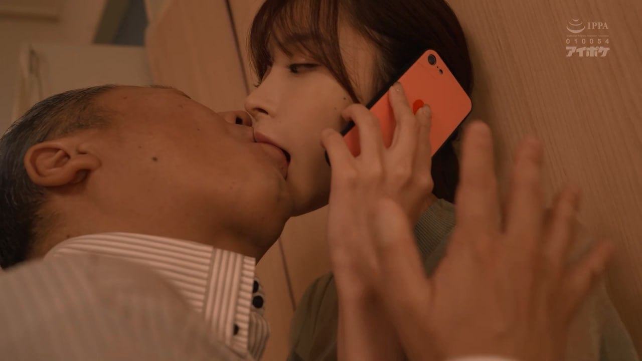 MCST-007 嫌なはずなのに…寝取られて気持ちよくなってしまう美女たち 240分3名収録